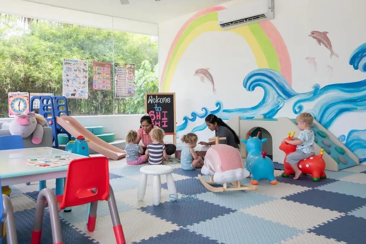 Kids club activities at Shi Shi Samui
